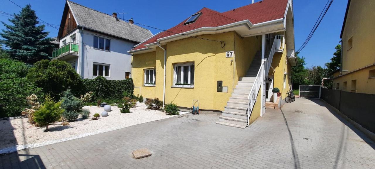Hi-Bp Garden City Batsanyi Apartment 3 Rooms, Apartment Upstairs Near The City Train With Free Parking 부다페스트 외부 사진