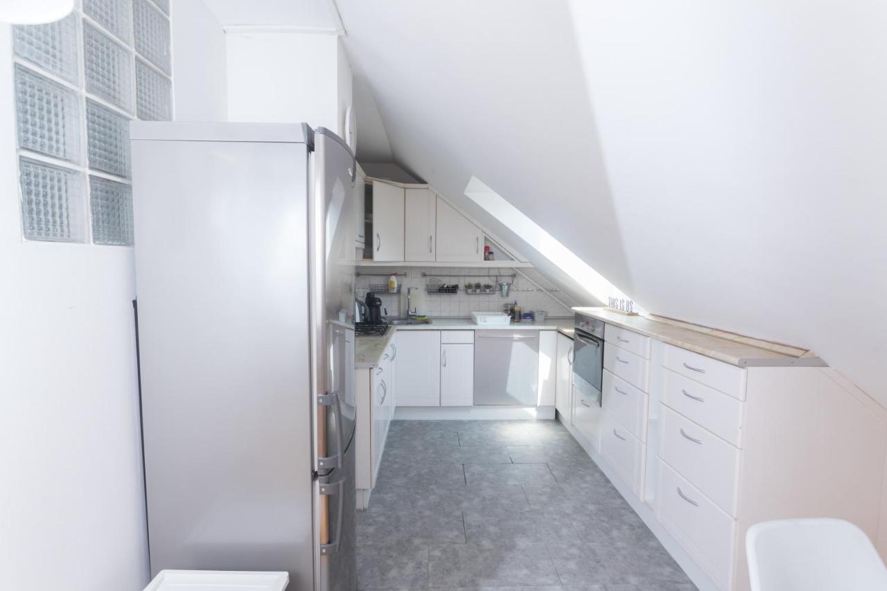 Hi-Bp Garden City Batsanyi Apartment 3 Rooms, Apartment Upstairs Near The City Train With Free Parking 부다페스트 외부 사진