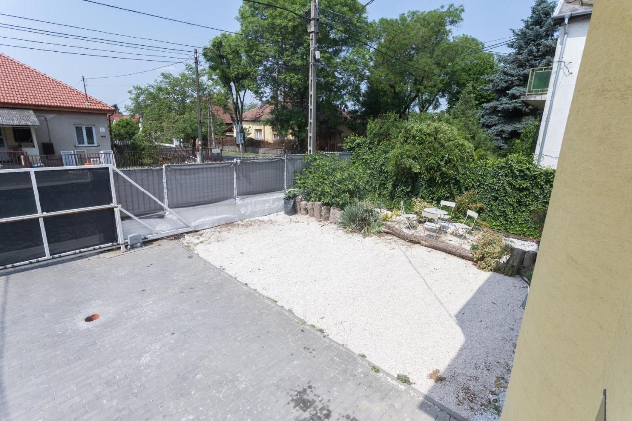 Hi-Bp Garden City Batsanyi Apartment 3 Rooms, Apartment Upstairs Near The City Train With Free Parking 부다페스트 외부 사진