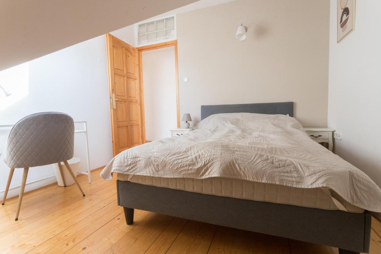 Hi-Bp Garden City Batsanyi Apartment 3 Rooms, Apartment Upstairs Near The City Train With Free Parking 부다페스트 외부 사진