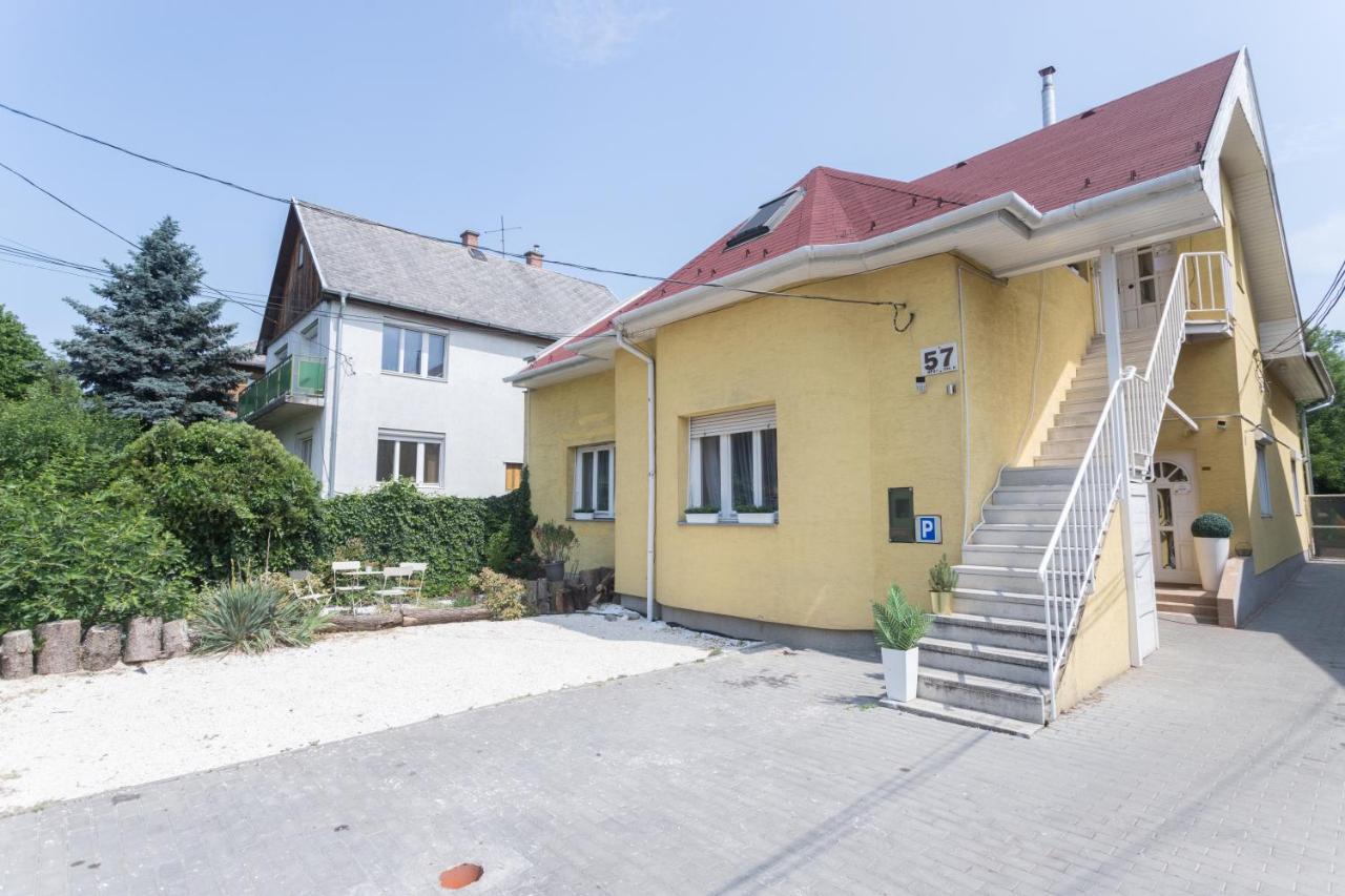 Hi-Bp Garden City Batsanyi Apartment 3 Rooms, Apartment Upstairs Near The City Train With Free Parking 부다페스트 외부 사진