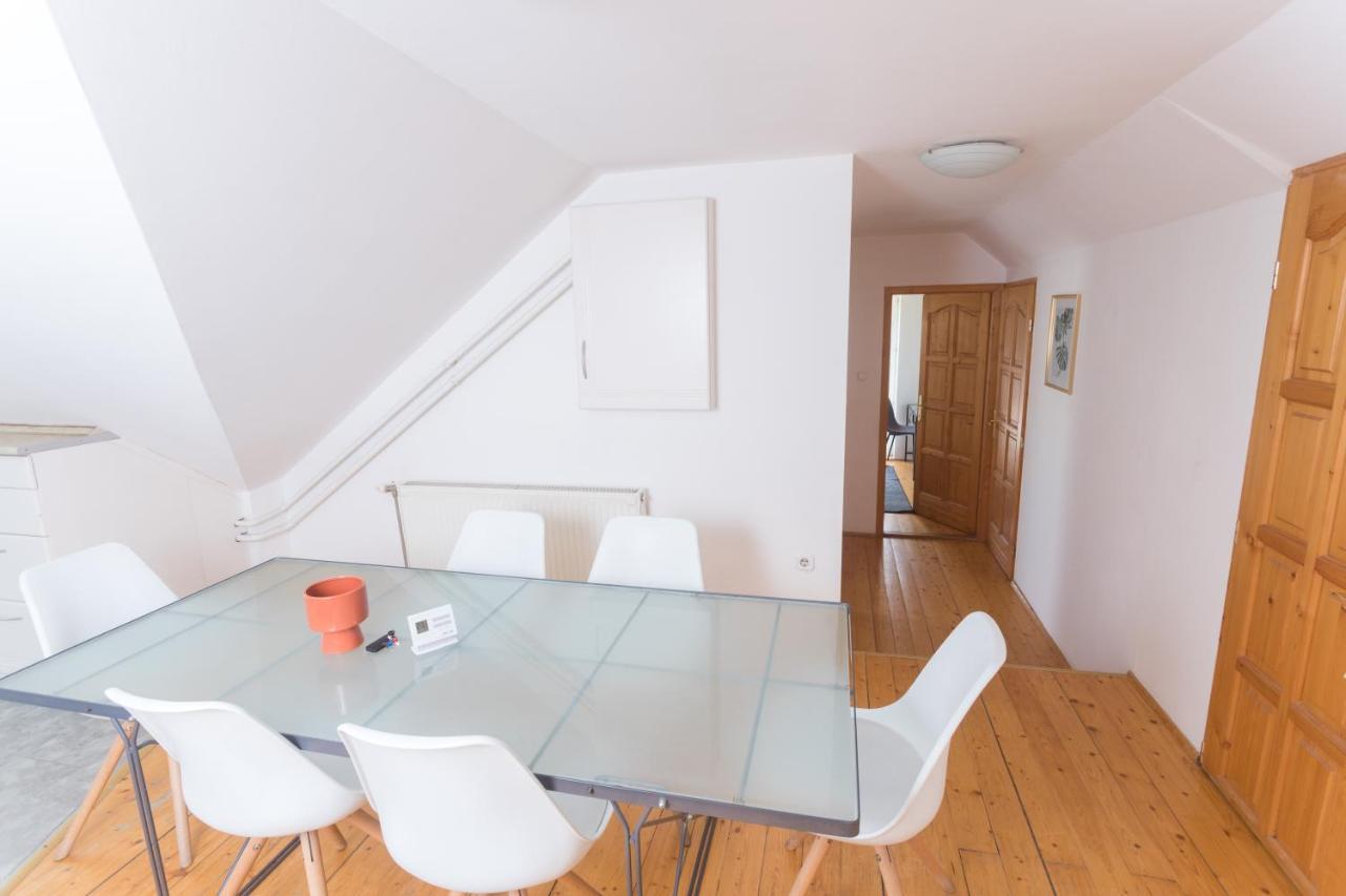 Hi-Bp Garden City Batsanyi Apartment 3 Rooms, Apartment Upstairs Near The City Train With Free Parking 부다페스트 외부 사진