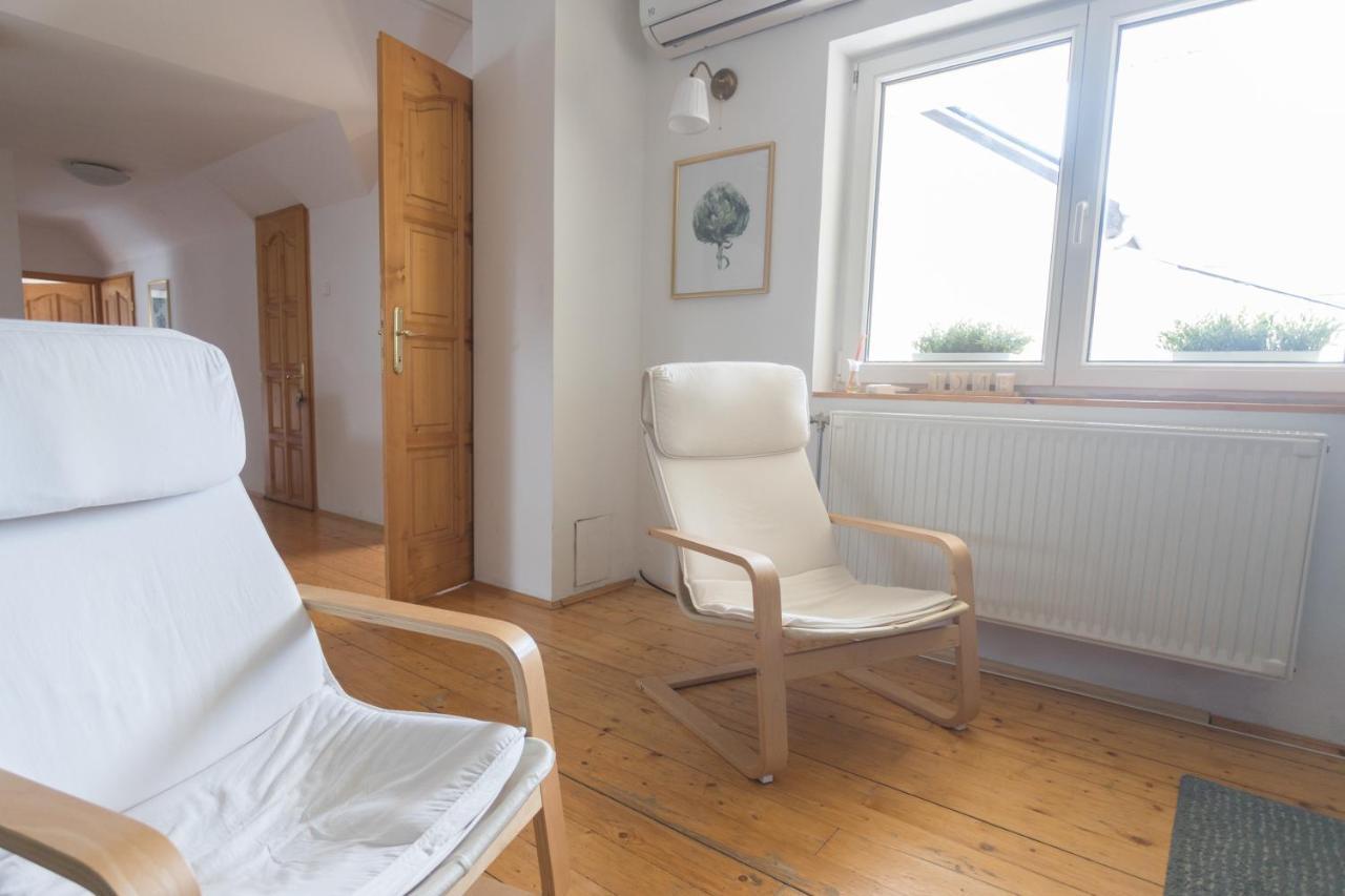 Hi-Bp Garden City Batsanyi Apartment 3 Rooms, Apartment Upstairs Near The City Train With Free Parking 부다페스트 외부 사진