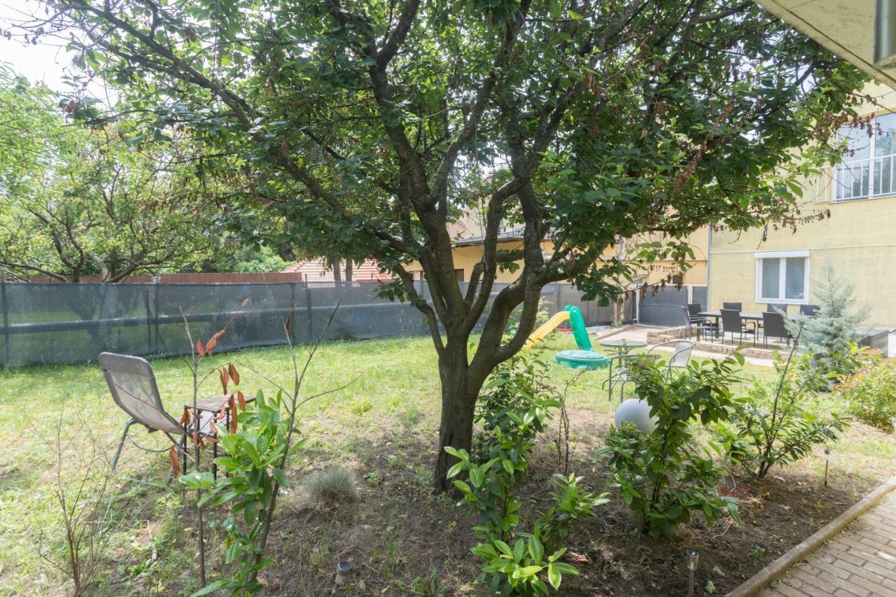 Hi-Bp Garden City Batsanyi Apartment 3 Rooms, Apartment Upstairs Near The City Train With Free Parking 부다페스트 외부 사진
